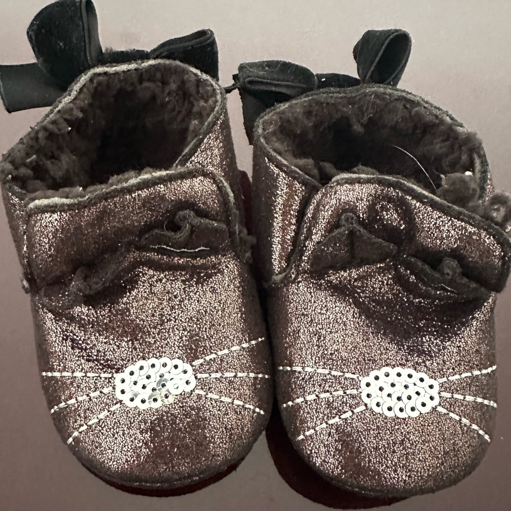 Nicole Miller black kitty shoes